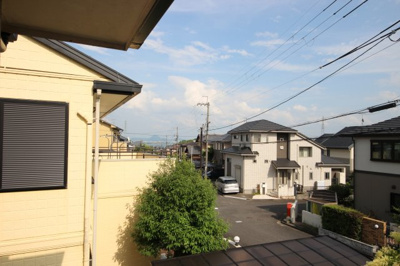 【展望】 | 大津市仰木の里東5丁目14-8　中古戸建 | 物件からの眺望、琵琶湖や対岸が望めます