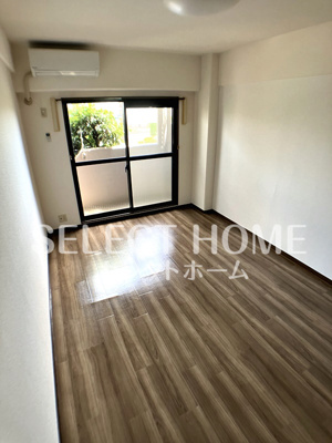 【寝室】 | ティアラ八帖 | 開放的な寝室です
同型タイプ