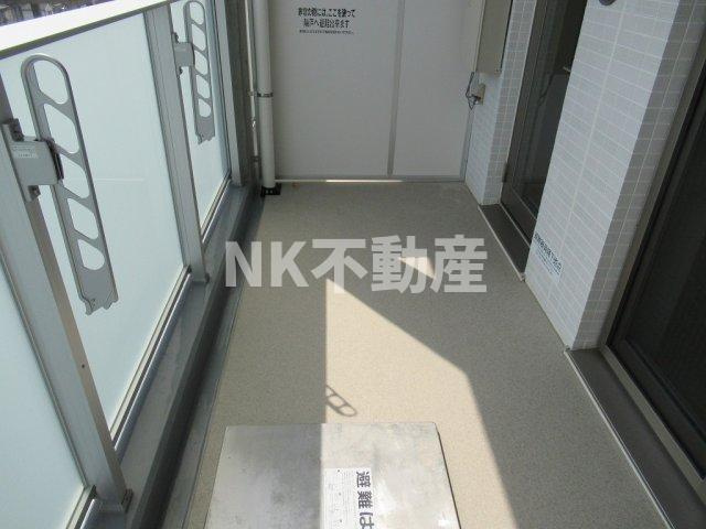 【バルコニー】 | グランドゥーエ永和駅前（河内永和賃貸） | 外からの目が気にならないバルコニーで洗濯物が干せます