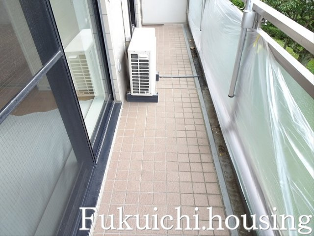 リュゼ経堂のバルコニー