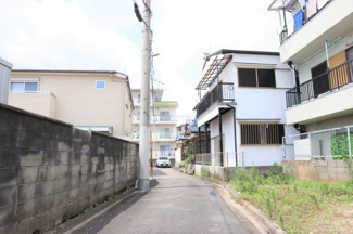 【前面道路含む現地写真】