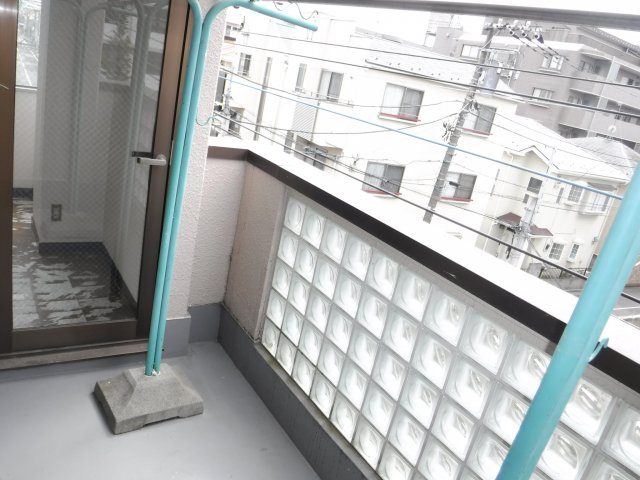 サニーテラス大町のバルコニー