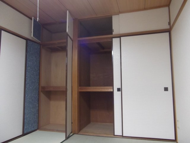 サニーテラス大町の収納