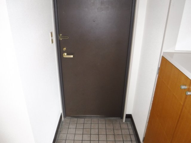 サニーテラス大町の玄関