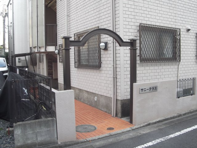 サニーテラス大町のエントランス