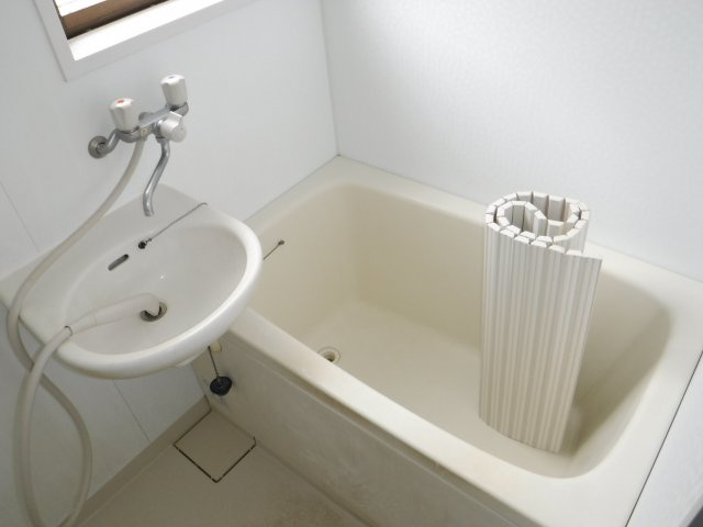サニーテラス大町の浴室