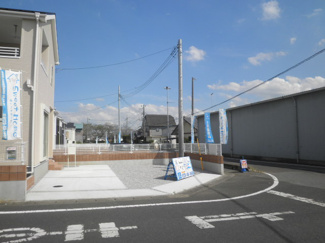 【駐車場】 | 車をお持ちの方に嬉しい駐車場付きの物件です