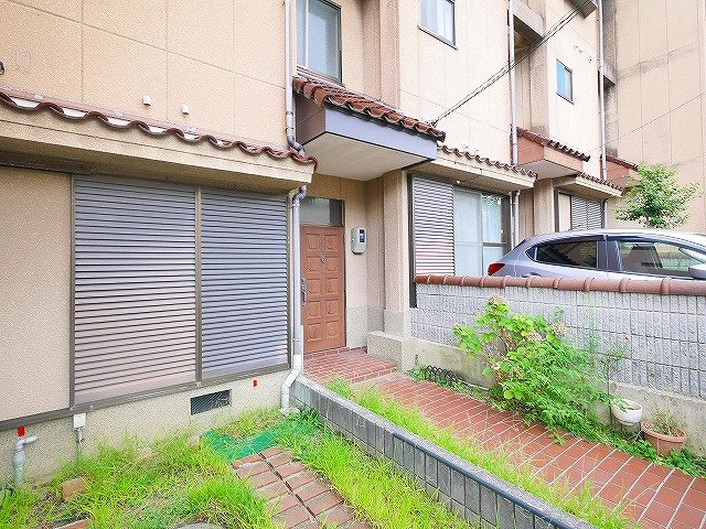 本町テラスハウスの周辺