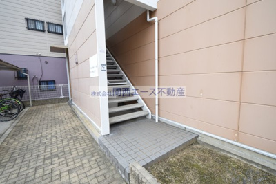 【エントランス】 | レオパレスエスペランサ石切