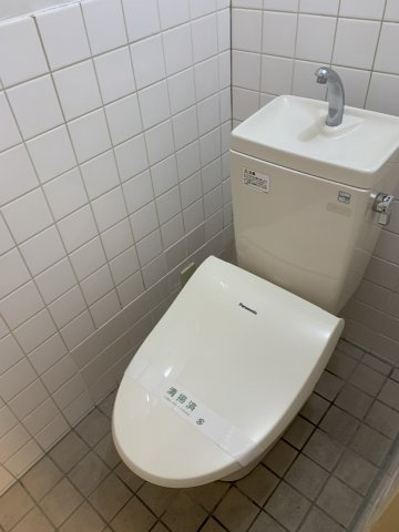 信太ビル