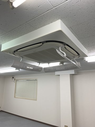 信太ビル