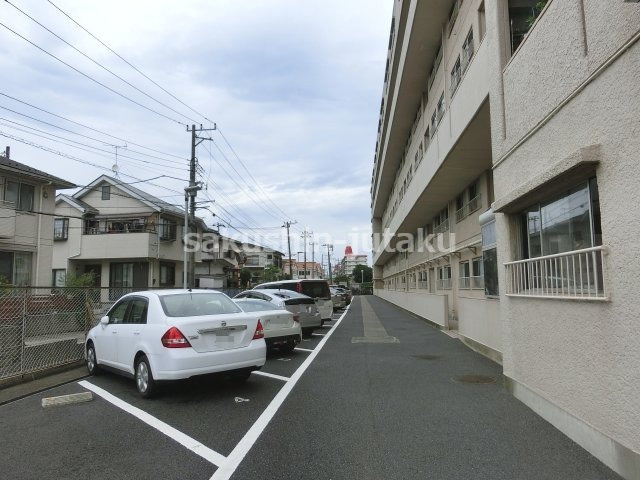 花見川ロイヤルマンション　７階部分　東南角住戸のその他共用部分|駐車場