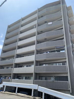 【外観】 | サンシティ船越西古谷公園 | サンシティ船越西古谷公園　
JR海田市駅徒歩15分　平面駐車場1台無料　ペット飼育可能（規定有り）