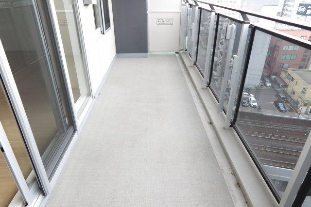 なんばグランドマスターズタワーのバルコニー