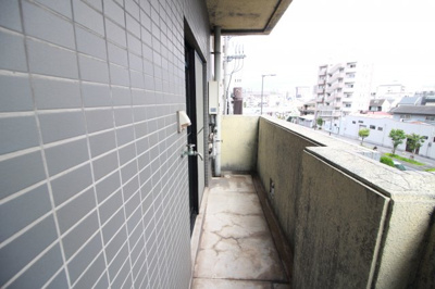【その他共用部分】 | シティアーク天王寺 | ベランダ内洗濯機置き場