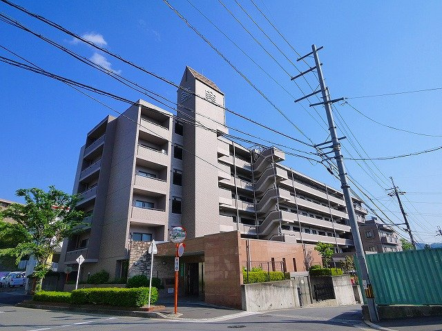 サンメゾン学園前