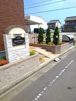 グレイス　ヒルズのエントランス