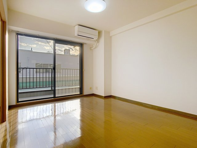 ハイデンスニーズの洋室