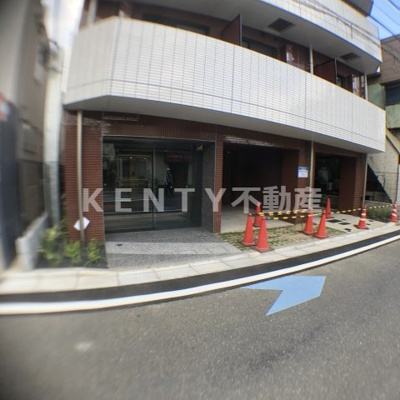 【エントランス】 | アルテシモ　ヴェレ | 落ち着いたエントランスです