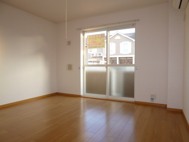 メロウ　グローブＥの居間・リビング|洋室