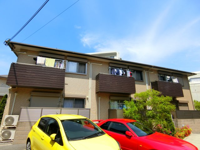 バイブリーコートＤ棟の外観