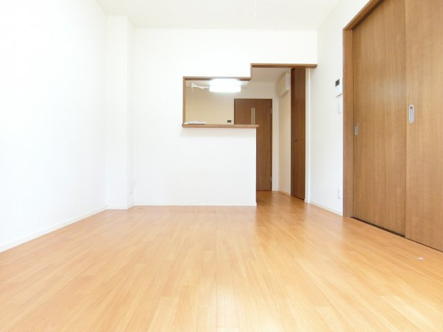 バイブリーコートＤ棟の居間・リビング