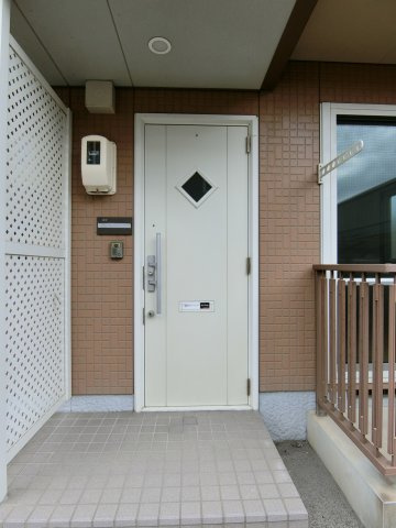 THサルーテ　Aの玄関