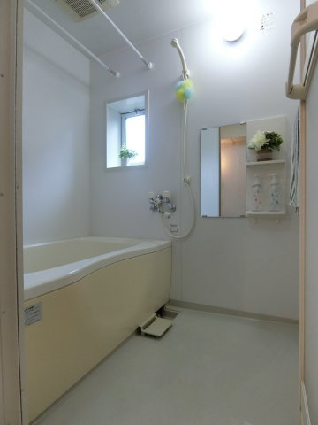 THサルーテ　Aの浴室