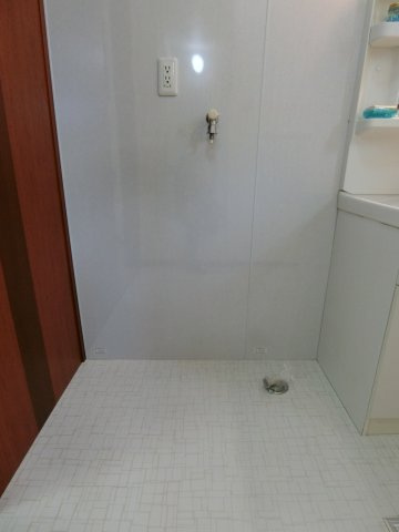 THサルーテ　Aの洗面所