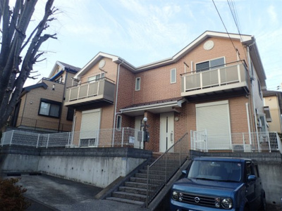 【外観】 | リヴェール白鳥【SHM】 | 積水ハウス施工の賃貸住宅シャーメゾン♪小田急多摩線「栗平」駅より徒歩9分の好立地！閑静な住宅地にある人気のテラスハウスです☆