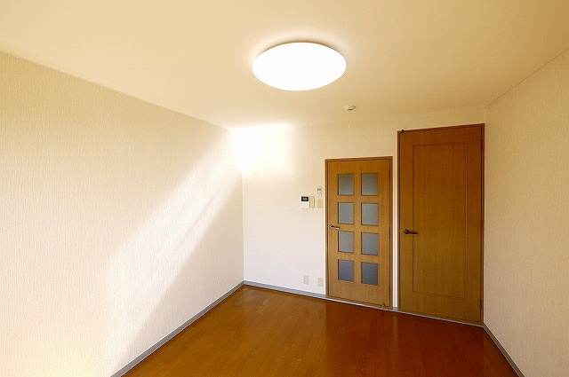 メゾン・ドゥ・クリヨンの洋室