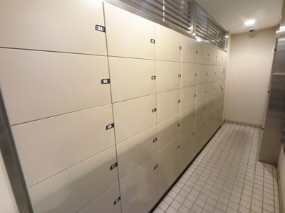 【その他共用部分】 | ライオンズマンションセントワーフ横濱 | 不在時にもお荷物が受け取れる宅配ボックスです。