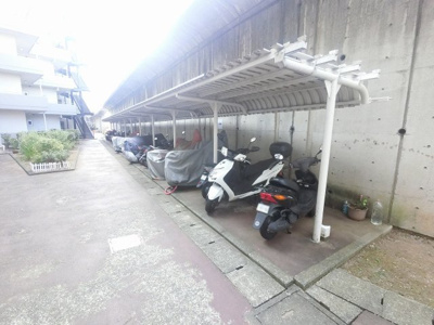 【その他共用部分】 | 上大岡セントラルハイツB棟 | バイク置場