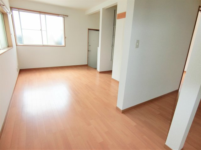 モンパレスAの居間・リビング