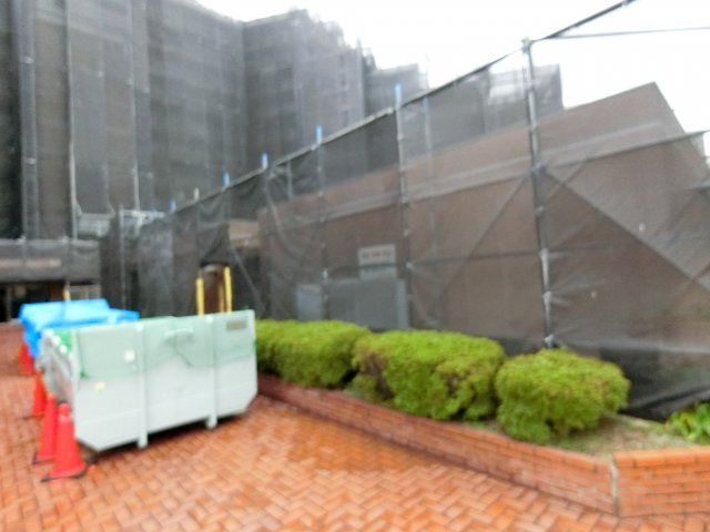 明石ダイヤハイツの外観|集会所も大規模改修中です