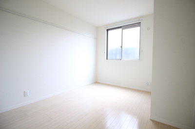 【洋室】 | シャーメゾン・フローラ