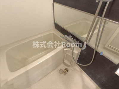 【浴室】 | レオンコンフォート北浜 | コンパクトで使いやすいお風呂です