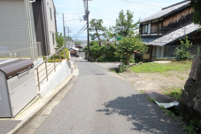 【外観】 | 大津市坂本１丁目25-40　売り土地 | 前道から琵琶湖が見えます