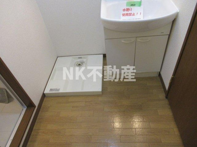 【洗面所】 | プルーデンス（吉田賃貸） | 明るい洗面所です