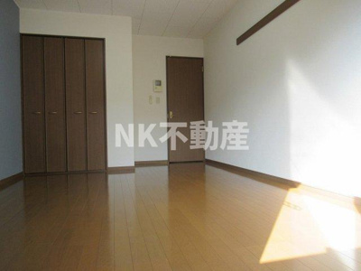 【居間・リビング】 | プルーデンス（吉田賃貸） | 洋室です