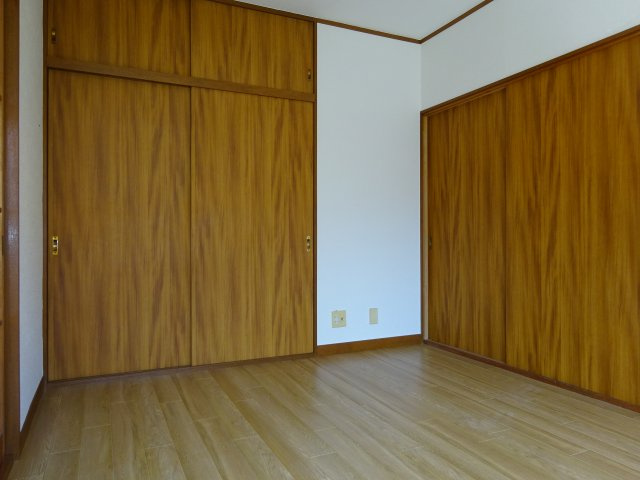 サンコーポの洋室