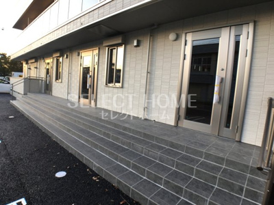 【エントランス】 | グランゲート | 落ち着いたエントランスです