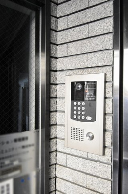【その他共用部分】 | アドヴァンス北寺尾 | 防犯面でも安心のオートロック付です。