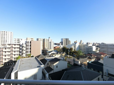 【展望】 | エンゼルハイム大森町第5 | 第三京浜とは逆向きです。住宅街が広がっています。