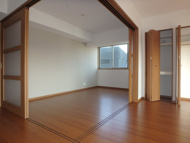 ピア倉敷の洋室
