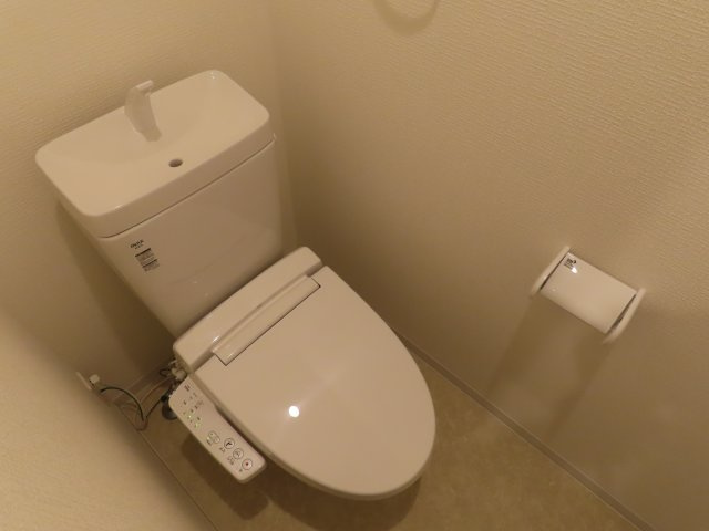 セレニティ加島４丁目Ａ棟のトイレ