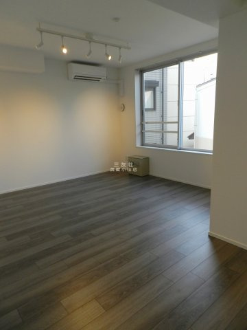 【居間・リビング】 | CARITAS不動前 | ゆったり過ごせる居間です