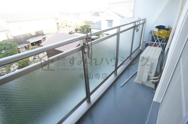 コンフィメゾン中山寺のバルコニー