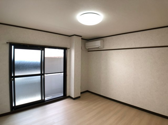 シャルム門之園(近畿大学一人暮らし)の居間・リビング