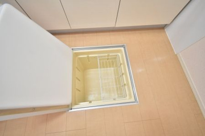 【その他】 | サンフローラA棟 | 床下収納